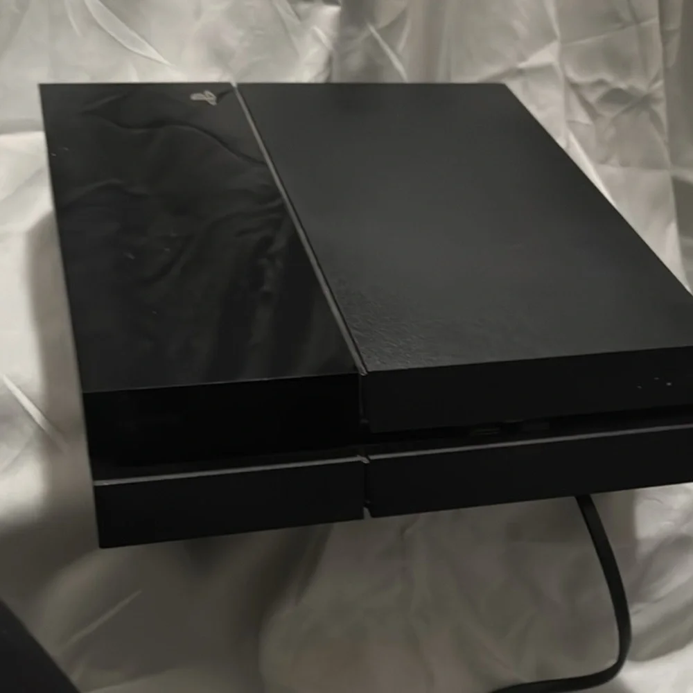 Ps4 console